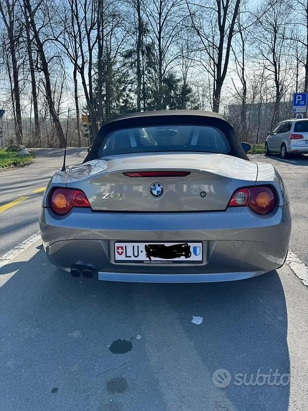 Usata BMW Z4 192 CV (141 kW) 2003 Grigio Cabrio