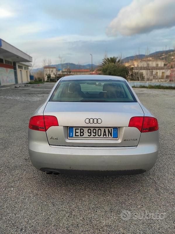 Usata Audi A4 S-Line 140 CV (102 kW) 2006 Grigio Berlina