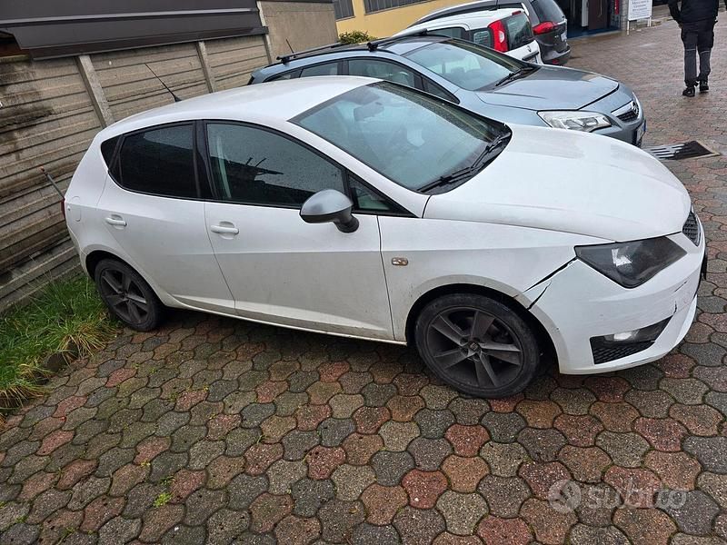 Usata Seat Ibiza FR 86 CV (63 kW) 2014 Bianco Berlina