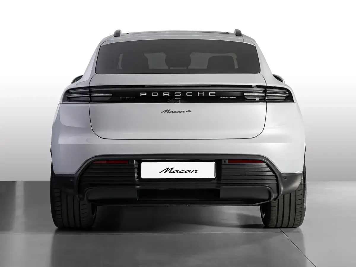 Nuova Porsche Macan 330 kW (449 CV) 2026 Grigio ghiaccio metallizzato SUV