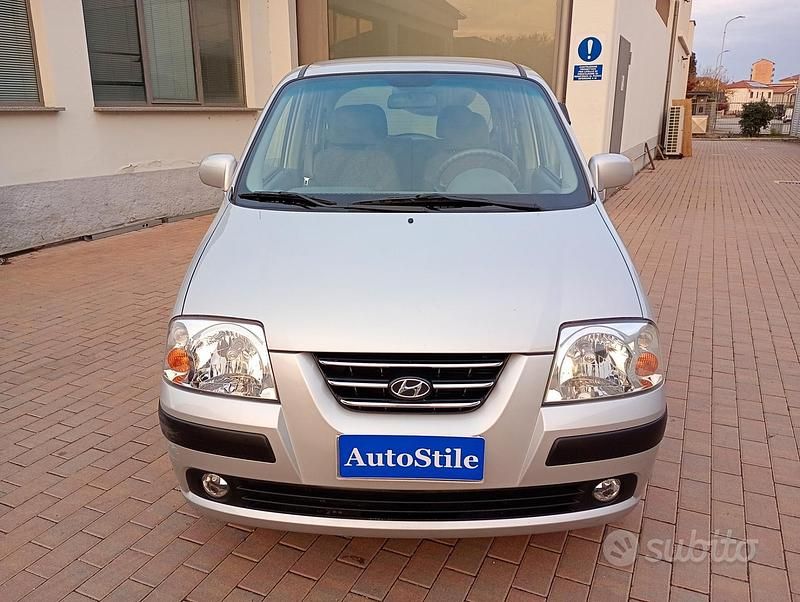 Usata Hyundai Atos Style 58 CV (42 kW) 2005 Grigio Utilitaria