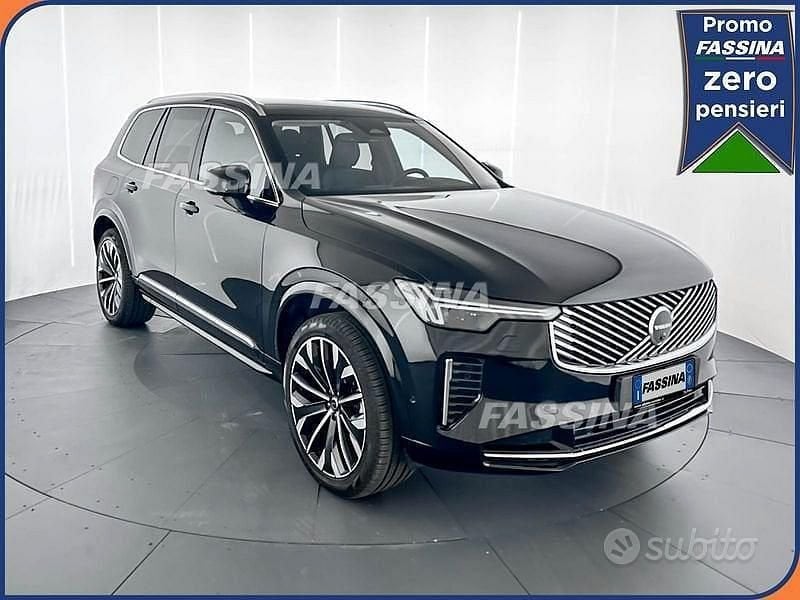 Nero Usata 2025 Volvo XC90 Plus SUV | 56.900 € (Buon prezzo) - Immagine 1/4