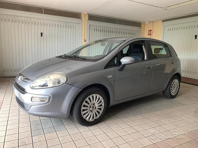 Usata Fiat Punto Evo 65 CV (47 kW) 2010 Grigio Utilitaria