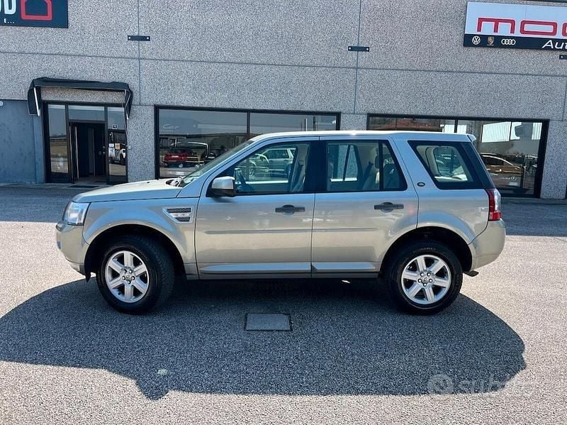 Usata Land Rover Freelander 2 HSE 150 CV (110 kW) 2012 Grigio SUV