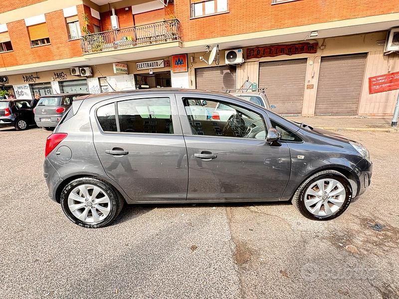 Usata Opel Corsa 2013 Grigio Utilitaria