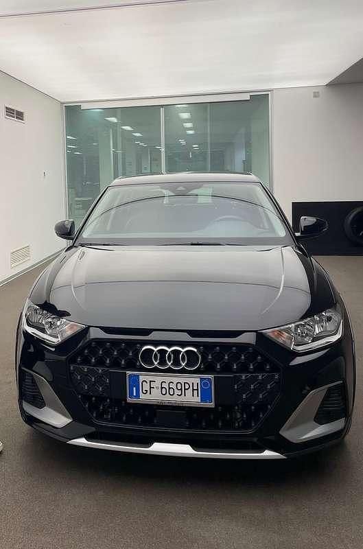 Usata Audi A1 Admired 110 CV (80 kW) 2021 Nero SUV