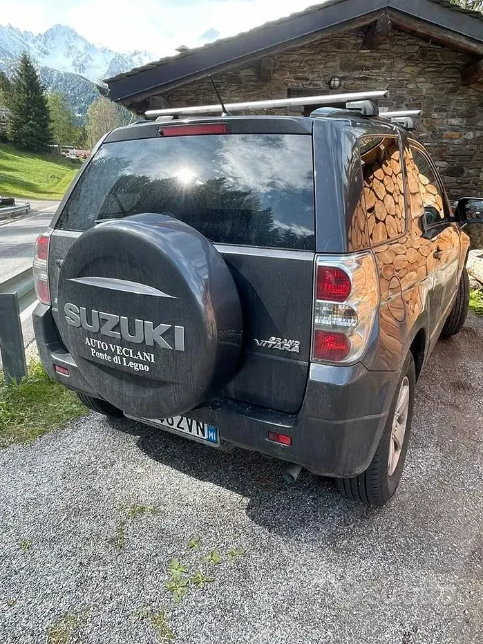 Usata Suzuki Vitara 2013 Grigio