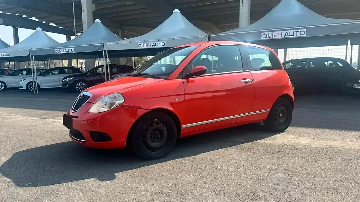 Usata Lancia Ypsilon 60 CV (44 kW) 2008 Arancione Utilitaria