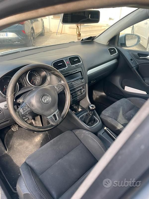 Usata VW Golf VI 140 CV (102 kW) 2011 Grigio Utilitaria