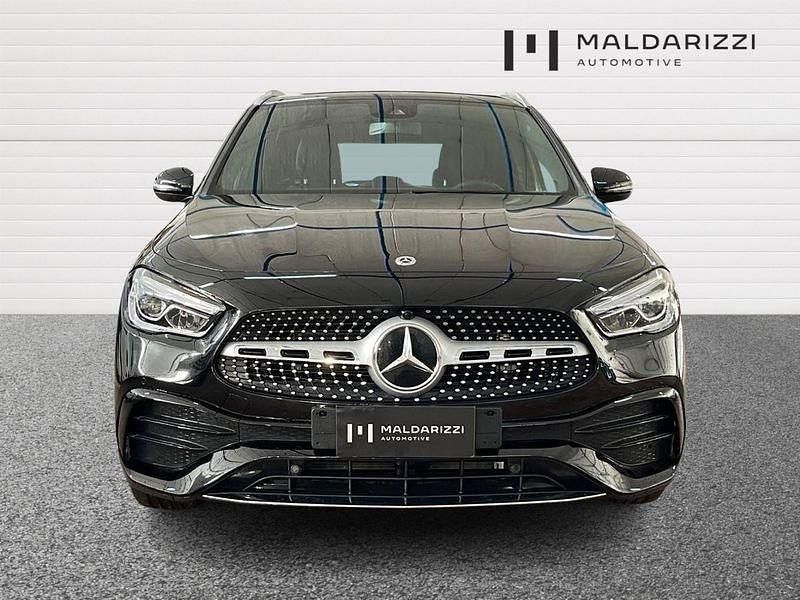 Usata Mercedes GLA200 Premium 150 CV (110 kW) 2022 Nero SUV