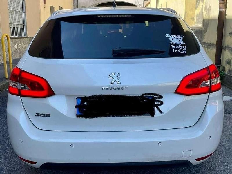 Usata Peugeot 308 Allure 120 CV (88 kW) 2017 Bianco Station wagon