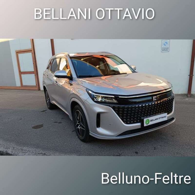 Nuova DFSK E5 184 CV (135 kW) 2025 Argento brillante SUV