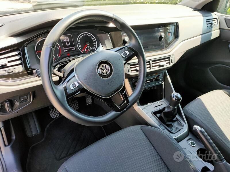 Usata VW Polo Comfortline 80 CV (58 kW) 2019 Grigio Berlina