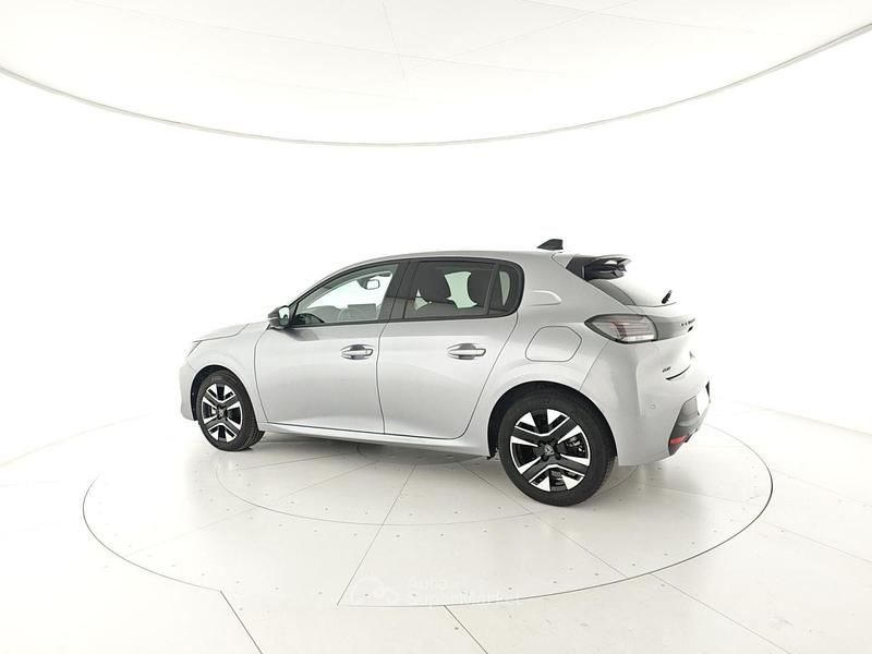 Usata Peugeot 208 Allure 101 CV (74 kW) 2025 Argento Utilitaria
