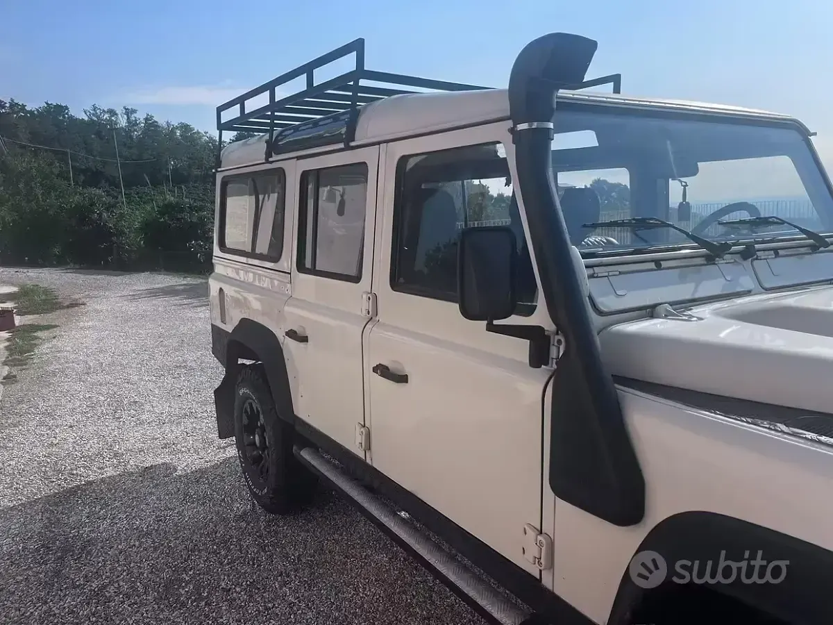 Usata Land Rover Defender 122 CV (89 kW) 2006 Bianco Station wagon