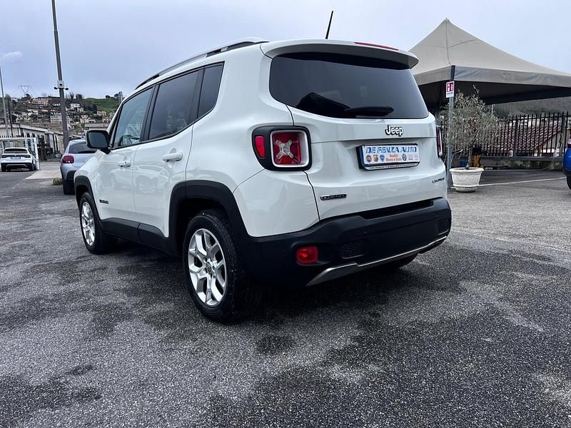 Usata Jeep Renegade Longitude 120 CV (88 kW) 2015 Alpine white SUV