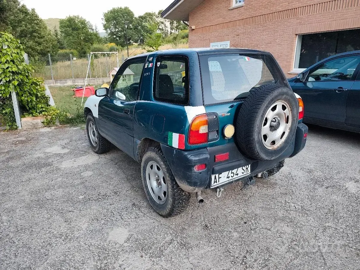 Usata Toyota RAV4 128 CV (94 kW) 1996 SUV