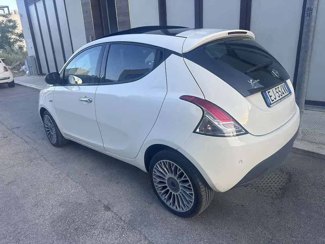 Usata Lancia Ypsilon S 95 CV (69 kW) 2011 Utilitaria