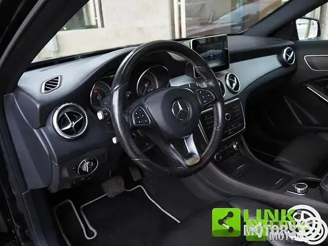 Usata Mercedes GLA200 Premium 136 CV (100 kW) 2016 Nero SUV