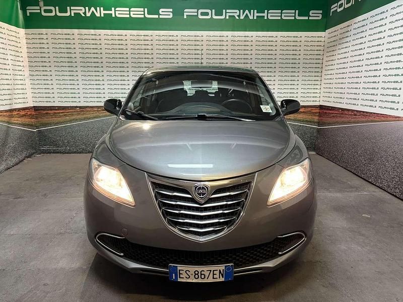 Grigio Usata 2013 Lancia Ypsilon Silver Due volumi | 5500 € (Ottimo prezzo) - Immagine 1/4