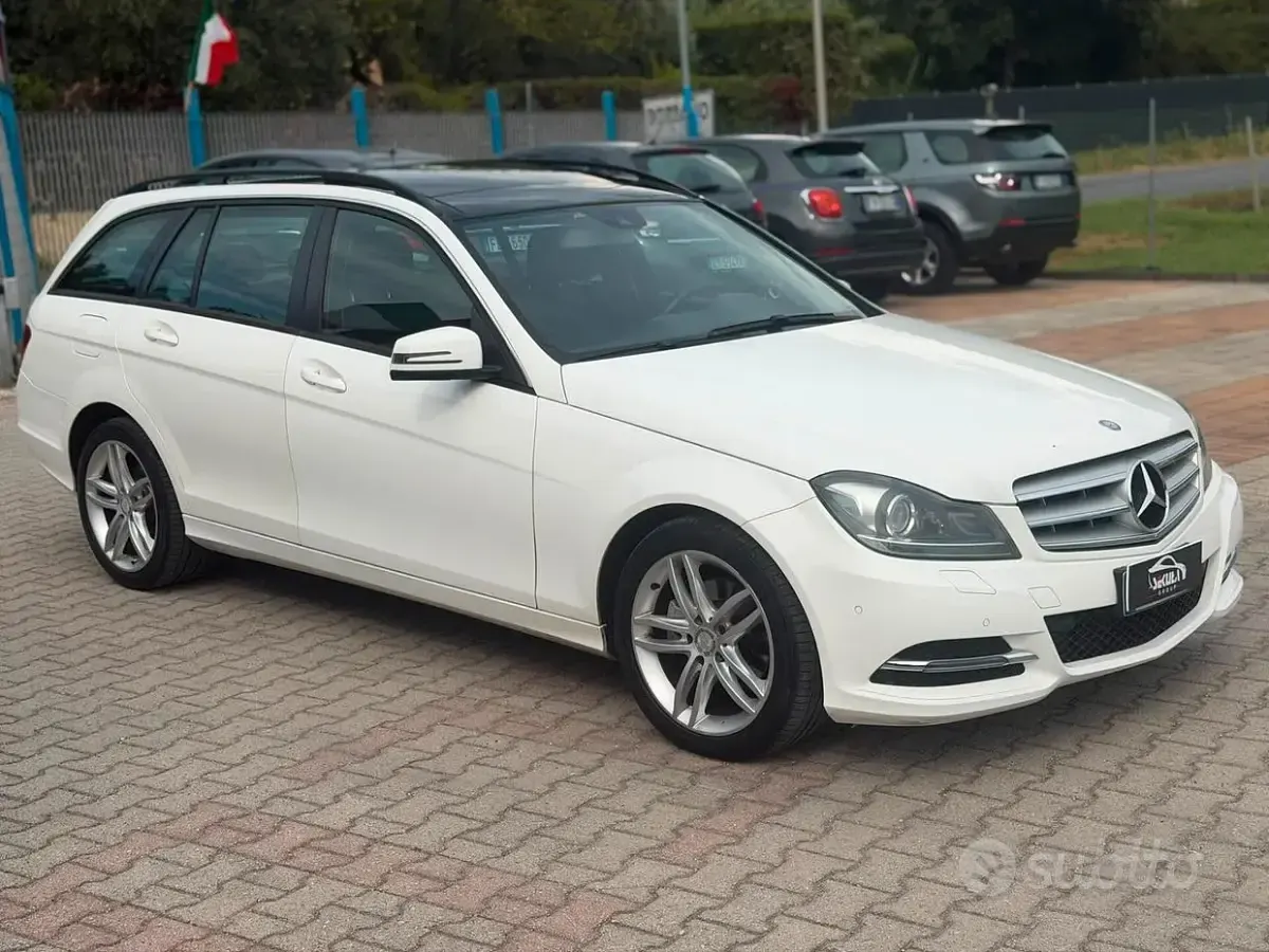Usata Mercedes C220 Avantgarde 170 CV (125 kW) 2013 Bianco Station wagon