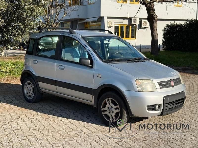 Usata Fiat Panda Climbing 60 CV (44 kW) 2008 Nero Utilitaria