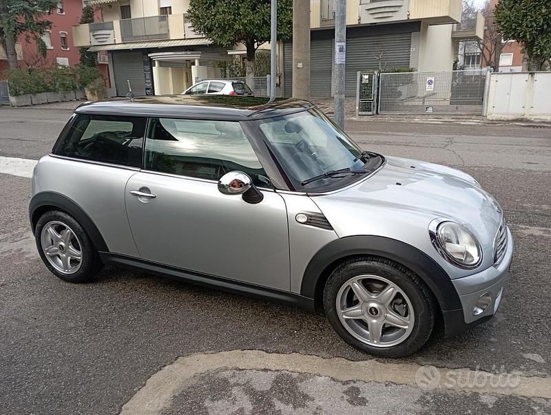 Usata Mini Cooper D 2008 Grigio Utilitaria