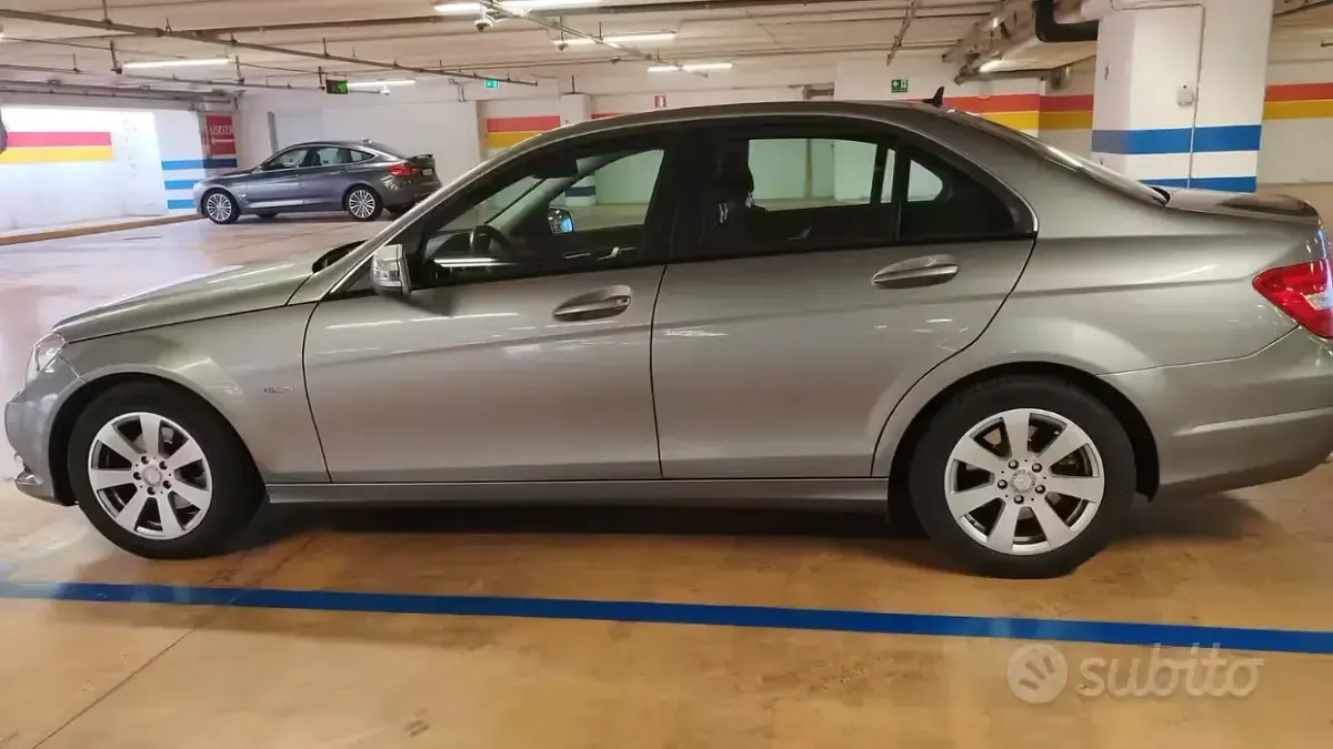 Usata Mercedes C220 Executive 170 CV (125 kW) 2011 Grigio Berlina