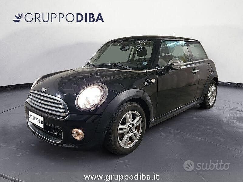 Nero Usata 2011 Mini ONE Due volumi | 7590 € (Cara) - Immagine 1/4
