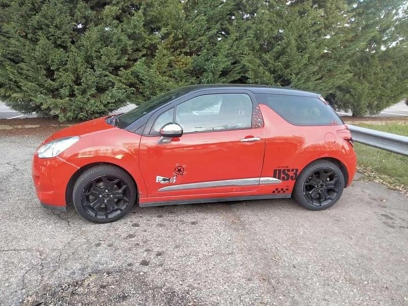 Usata Citroën DS3 So Chic 125 CV (91 kW) 2010 Rosso Utilitaria