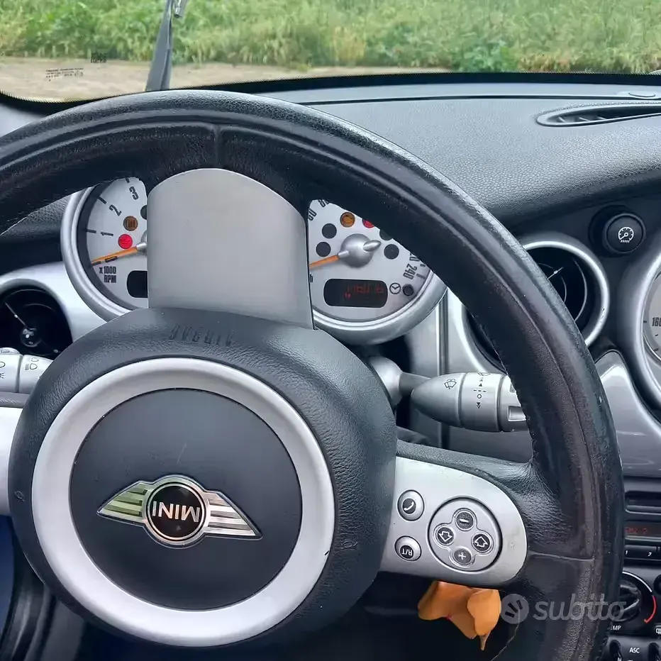 Usata Mini Cooper Cabriolet 116 CV (85 kW) 2005 Blu Cabrio