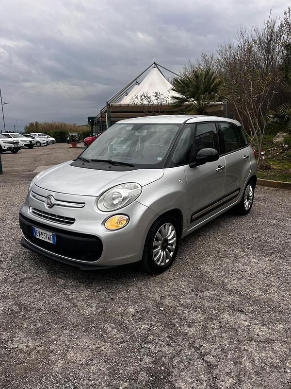 Usata Fiat 500L Lounge 85 CV (62 kW) 2014 Argento Monovolume
