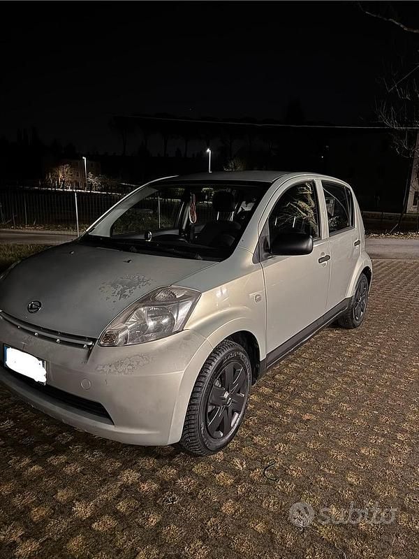 Usata Daihatsu Sirion 2007 Utilitaria