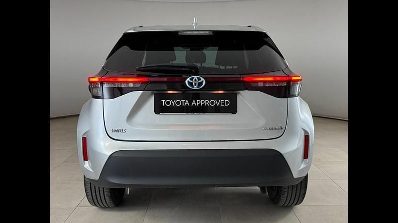 Usata Toyota Yaris Cross Trend 116 CV (85 kW) 2022 Argento SUV