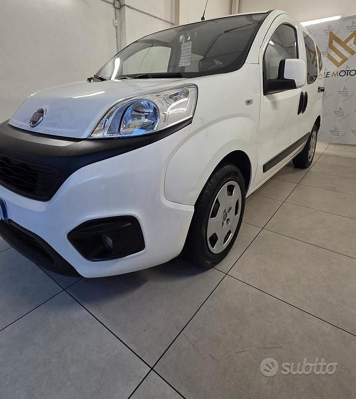Bianco Usata 2020 Fiat Qubo Trekking Monovolume | 7790 € (Buon prezzo) - Immagine 1/4
