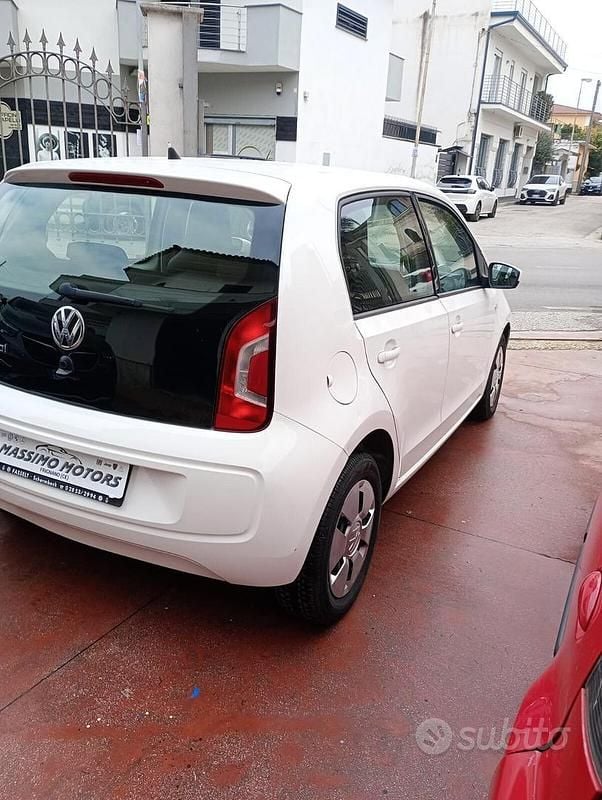 Usata VW up! 67 CV (49 kW) 2014 Bianco Utilitaria