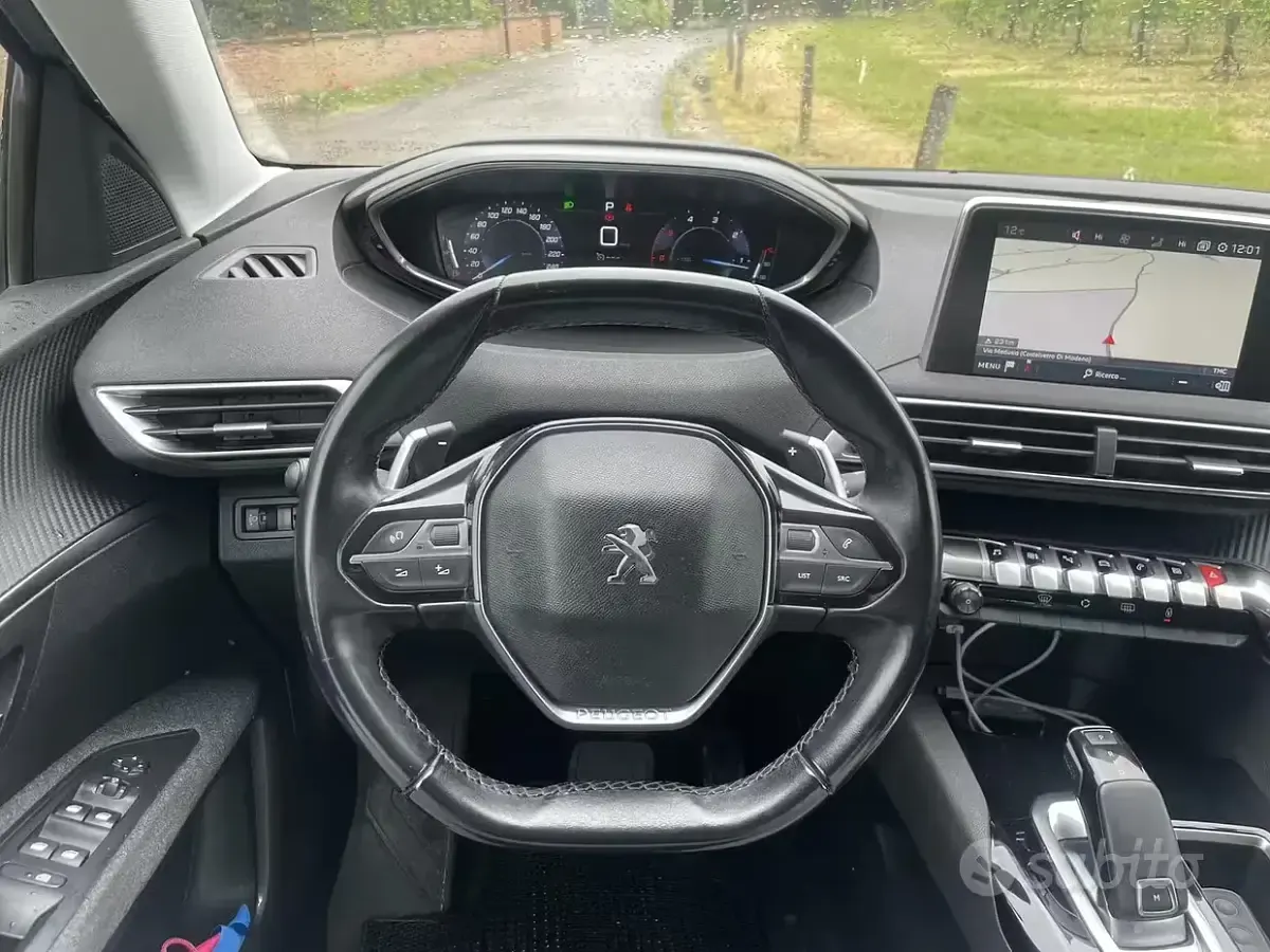 Usata Peugeot 3008 Active 131 CV (96 kW) 2018 Grigio SUV