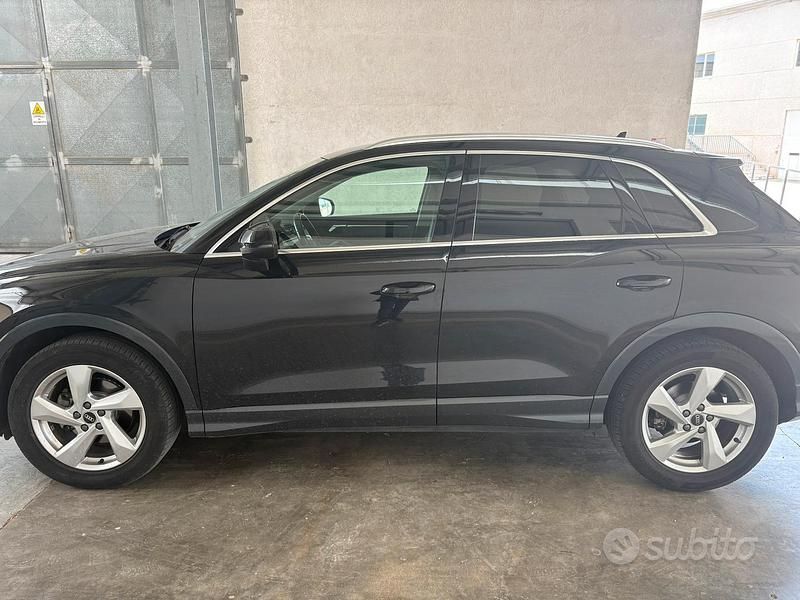 Usata Audi Q3 Ambiente 150 CV (110 kW) 2020 Nero SUV