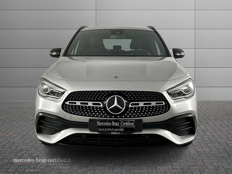 Usata Mercedes GLA180 Premium 116 CV (85 kW) 2022 Argento SUV