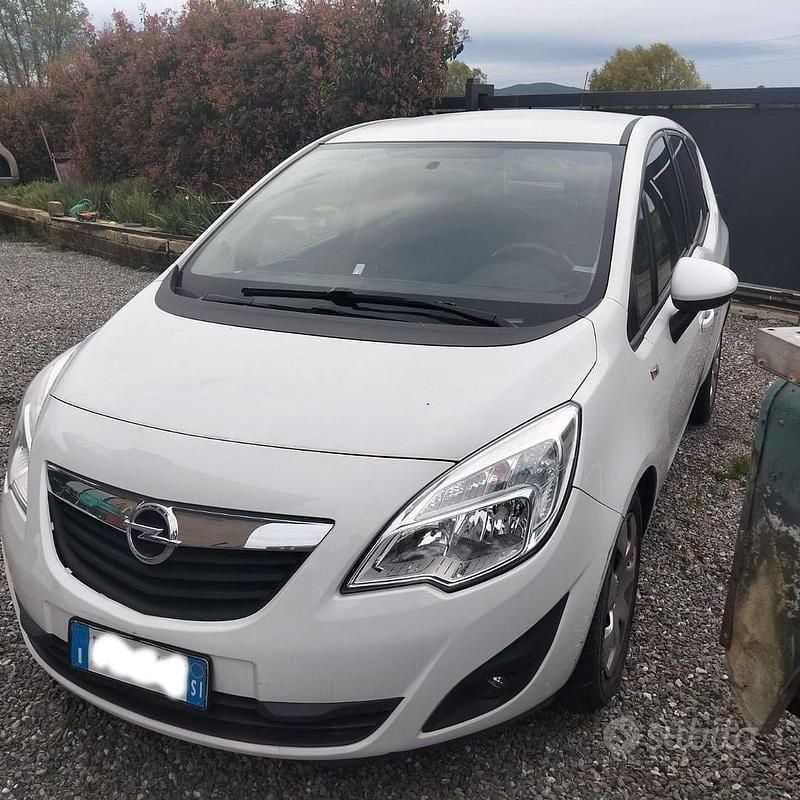 Usata Opel Meriva 95 CV (69 kW) 2013 Bianco Monovolume