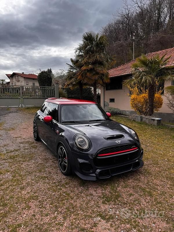 Usata Mini Cooper 231 CV (169 kW) 2019 Grigio Utilitaria
