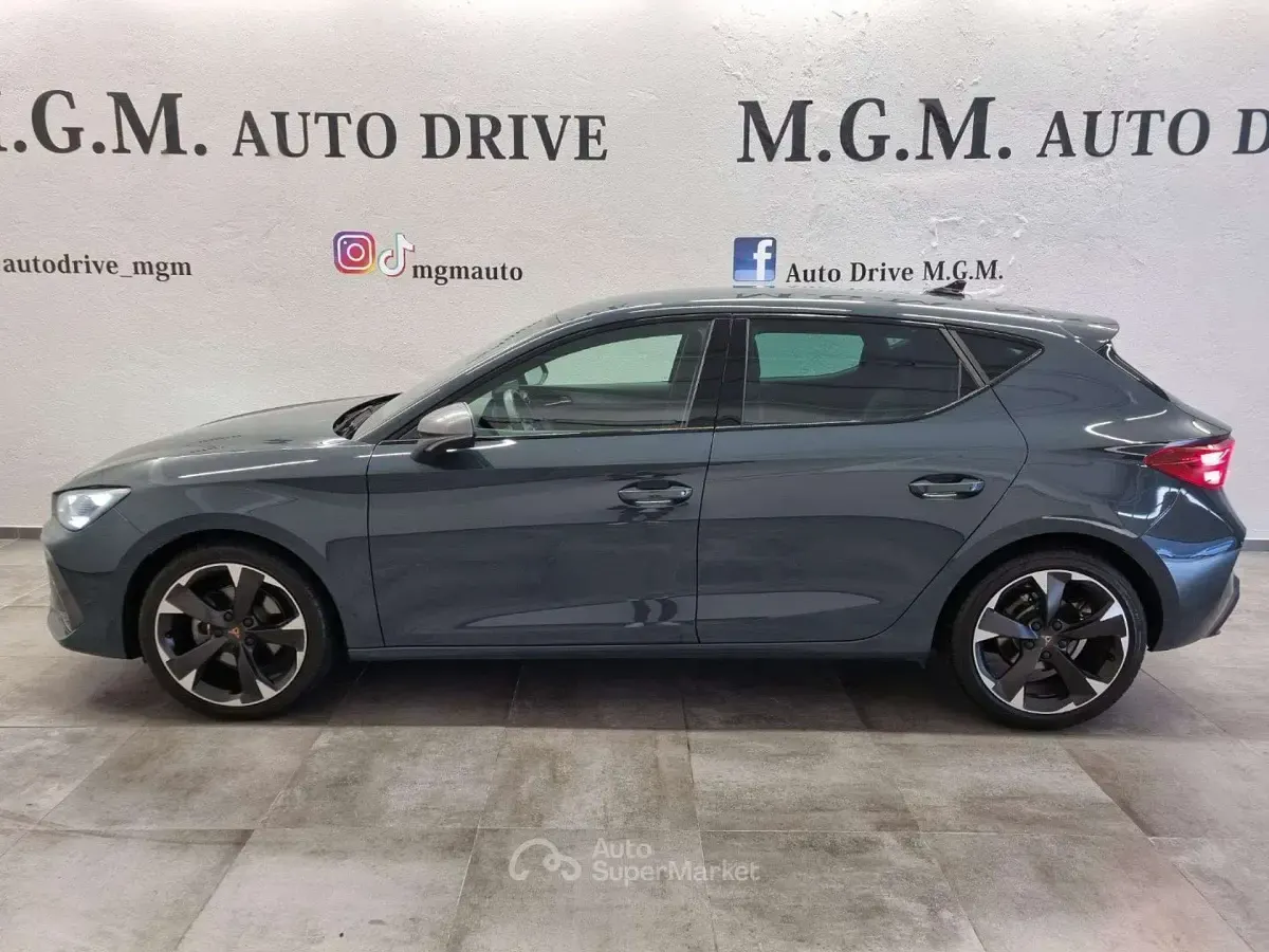 Usata Cupra Leon 150 CV (110 kW) 2024 Gray Berlina