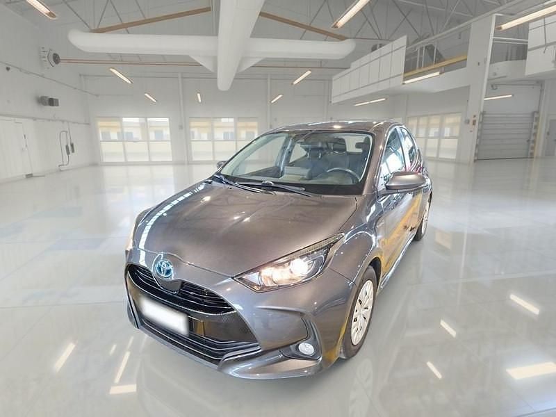 Grigio Usata 2020 Toyota Yaris Hybrid Business Edition Berlina | 16.600 € (Cara) - Immagine 1/4