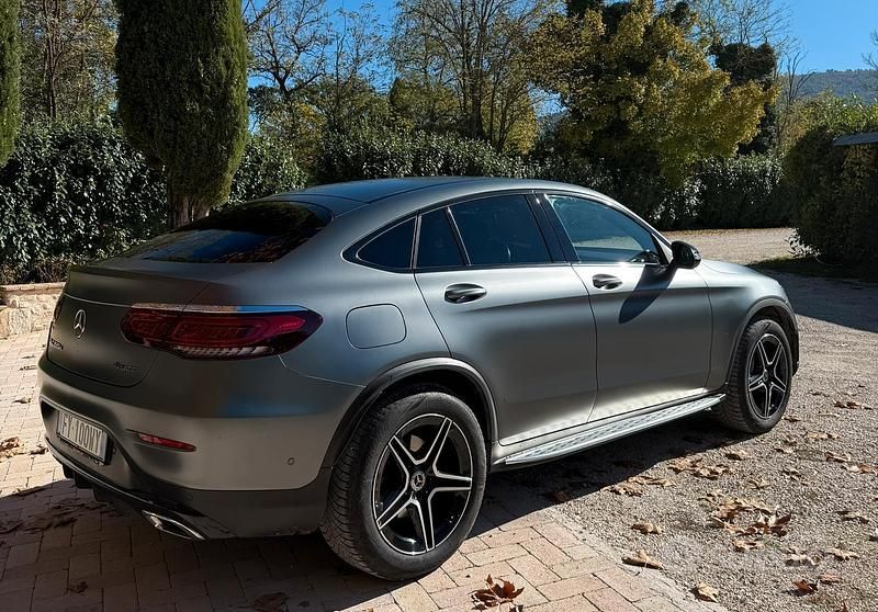 Begagnad Mercedes GLC220 Premium 194 HK (142 kW) 2019 Grå Sportkupé
