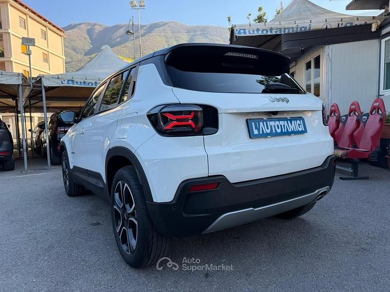 Usata Jeep Avenger Summit 101 CV (74 kW) 2025 Bianco SUV