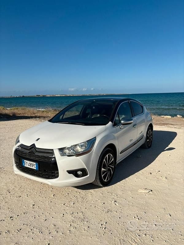 Usata Citroën DS4 114 CV (83 kW) 2015 Bianco Utilitaria
