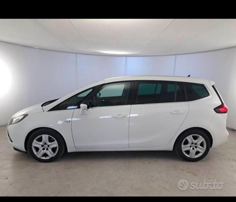 Usata Opel Zafira Tourer Cosmo 165 CV (121 kW) 2016 Bianco Monovolume