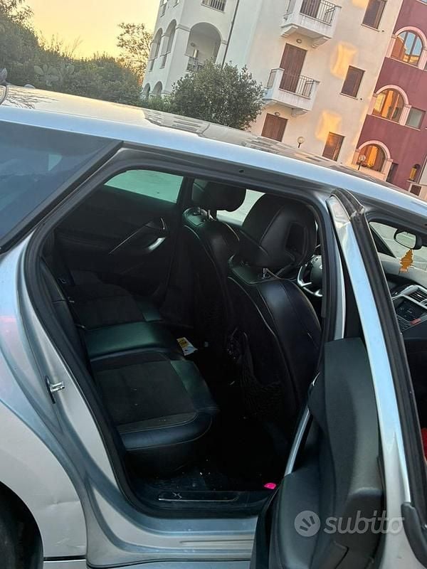 Usata Citroën DS5 167 CV (122 kW) 2013 Utilitaria