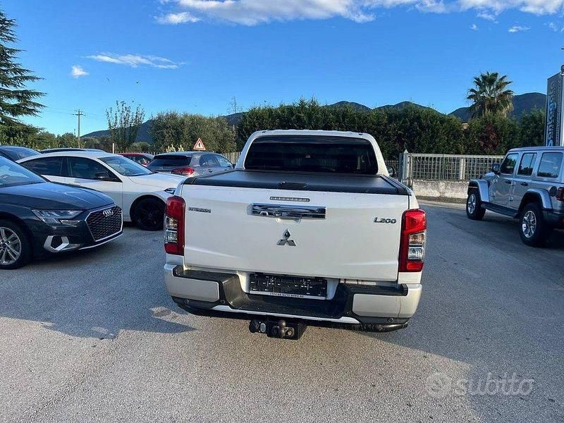 Usata Mitsubishi L200 Intense 154 CV (113 kW) 2019 Bianco Pick-up