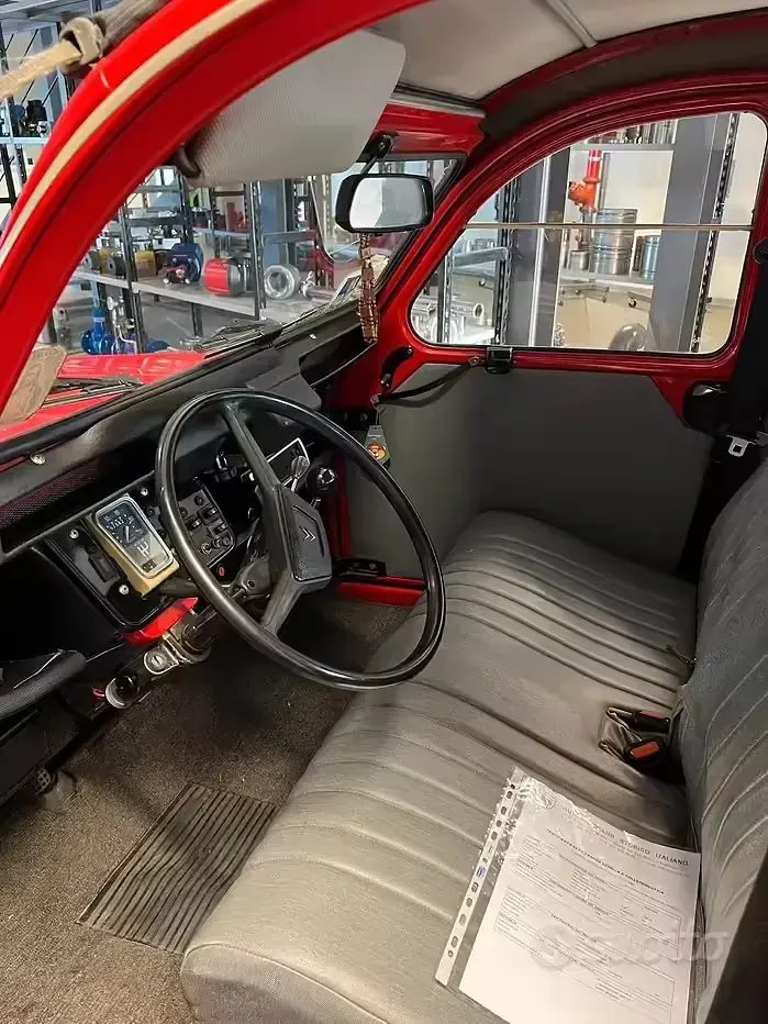 Usata Citroën 2CV 29 CV (21 kW) 1988 Rosso Berlina